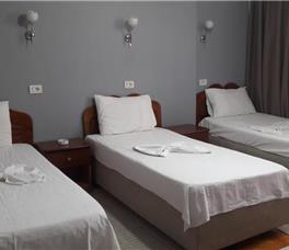 Kocibelli Hotel Pool & Spa