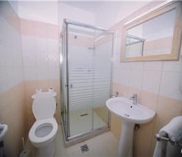 Kocibelli Hotel Pool & Spa