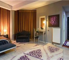 Kocibelli Hotel Pool & Spa