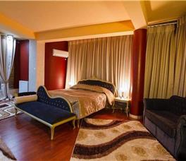 Kocibelli Hotel Pool & Spa