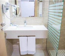 Dhome familjare Krevat dopio + Divan