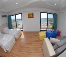 Suite Deluxe with Sea View