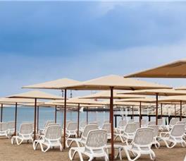 Queen's Park Turkiz Kemer