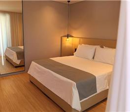 Yacht Premium Hotel