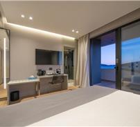 Yacht Premium Hotel