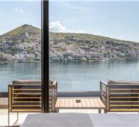 Yacht Premium Hotel