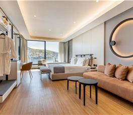Suite Superiore me pamje nga deti dhe me vaskë spa