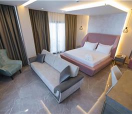 Junior suite Double bed + Sofa HB
