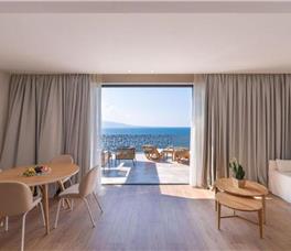 Suite Glow with Terrace and Sea view