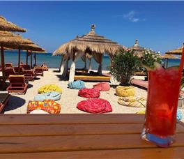 Beach Apartments Era