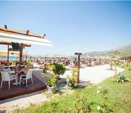 Beach Apartments Era