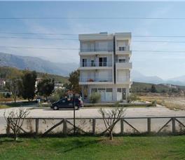 Beach Apartments Era