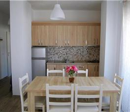 Beach Apartments Era