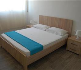 Beach Apartments Era