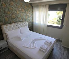 Apartament Two-bedroom (Double bed + 2 Single beds + Sofa bed)