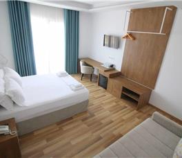 Double room Superior with Double bed and Sofa