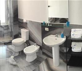 Aquamarine Apartments