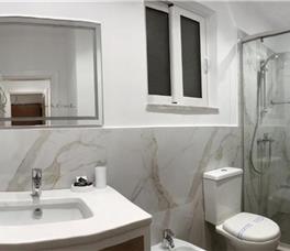 Aquamarine Apartments