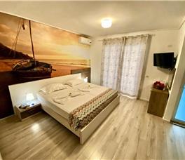 Aquamarine Apartments