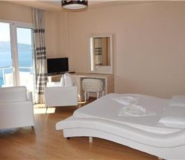 Junior suite with Balcony and Sea view