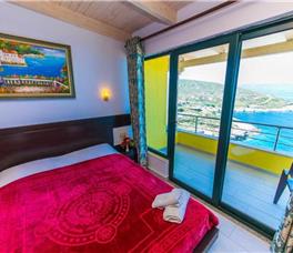 Triple room Superior Sea View (for 2 people)