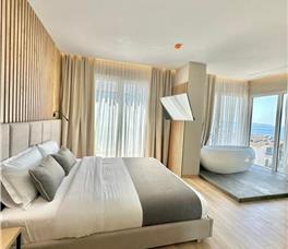 Double room Deluxe Sea View with Bathtub (city tax is not included)
