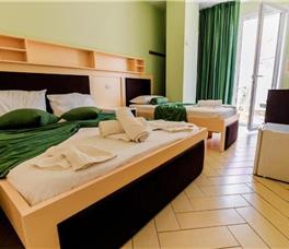 Triple room 