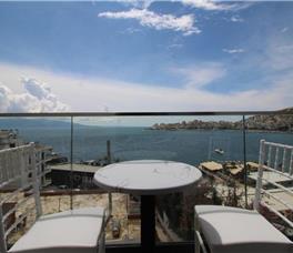 Double room Deluxe with Balcony and Sea View