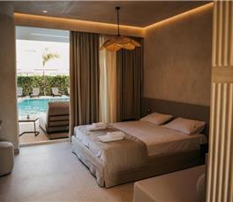 Room Deluxe King Suite with private pool