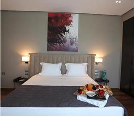 Supreme Resort (Guarantee)