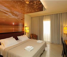 Dhome dyshe Deluxe me pamje nga deti HB