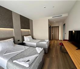 Frojd Kune Resort & Beach (Frojd 2)