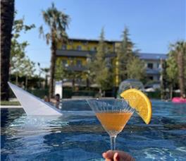 Qetesia - Te Indriti