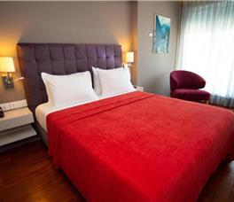 Double room with Double bed or Twin bed HB
