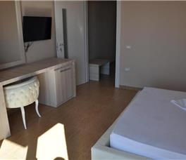 Family room per 5 people