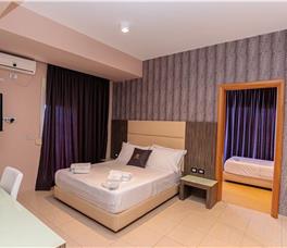 Family room Two-bedroom Apartment Suite Sea view, BB