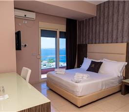 Family room Two-bedroom Apartment Suite Sea view, HB