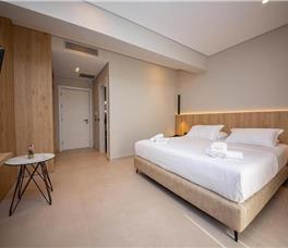 Double room Deluxe Ground Floor with Balcony (no view)