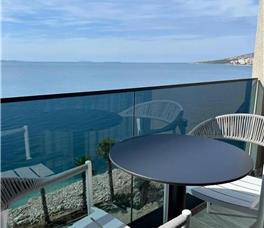 Joelle Premium Hotel