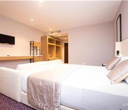 Amelia Mare - Guarantee 2025