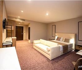 Amelia Mare - Guarantee 2025