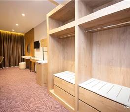 Amelia Mare - Guarantee 2025