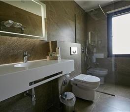 Suite Eksekutive me pamje nga deti