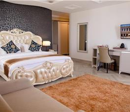 Grand Blue Fafa Resort B