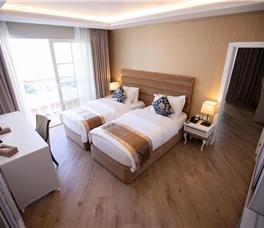 Grand Blue Fafa Resort C