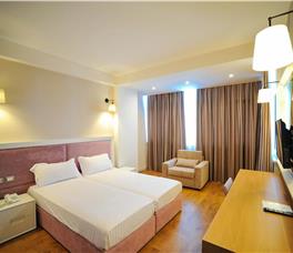 Sandy Beach Resort B