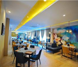 Sandy Beach Resort B