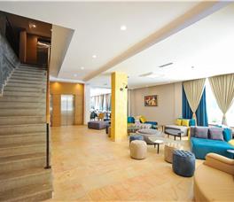 Sandy Beach Resort B