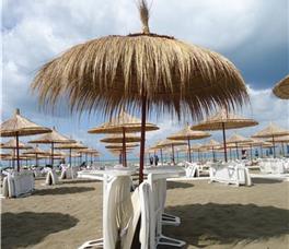 Sandy Beach Resort B