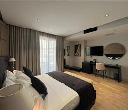 Dhome dyshe Deluxe me ballkon